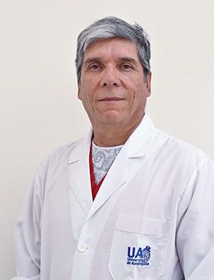 Dr. Enzo Raiqueo Vaccaro 01